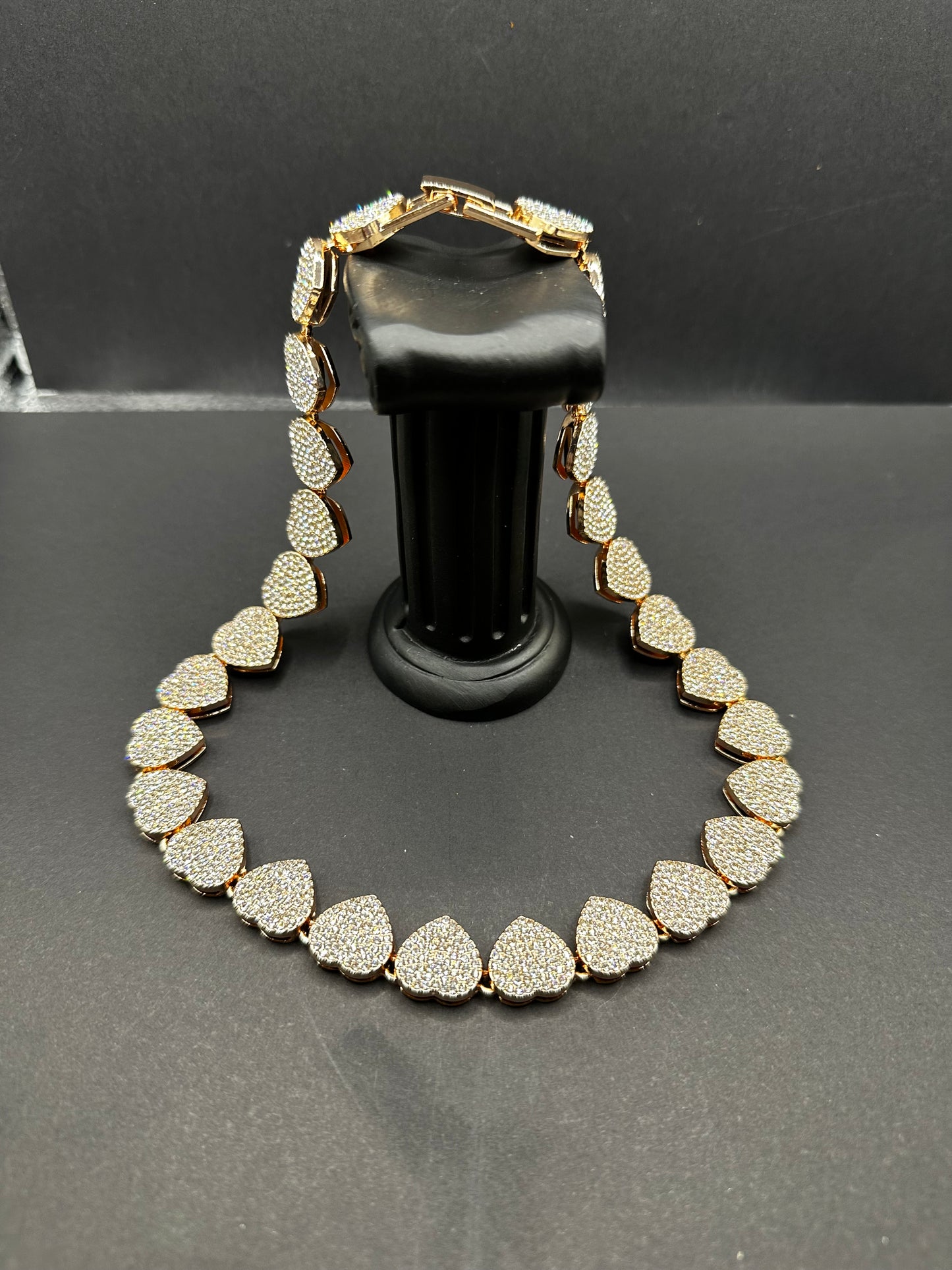 Gold Studded Heart Necklace Set