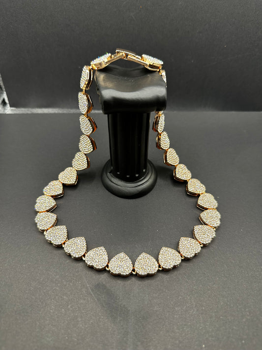 Gold Studded Heart Necklace Set
