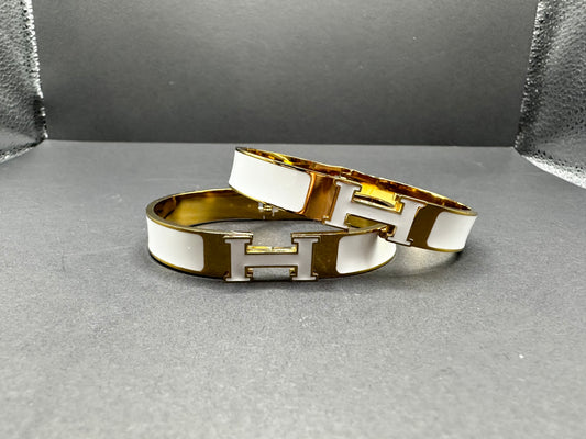 White H Luxury Bracelet