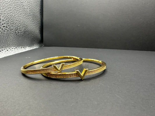 Gold V Bracelet